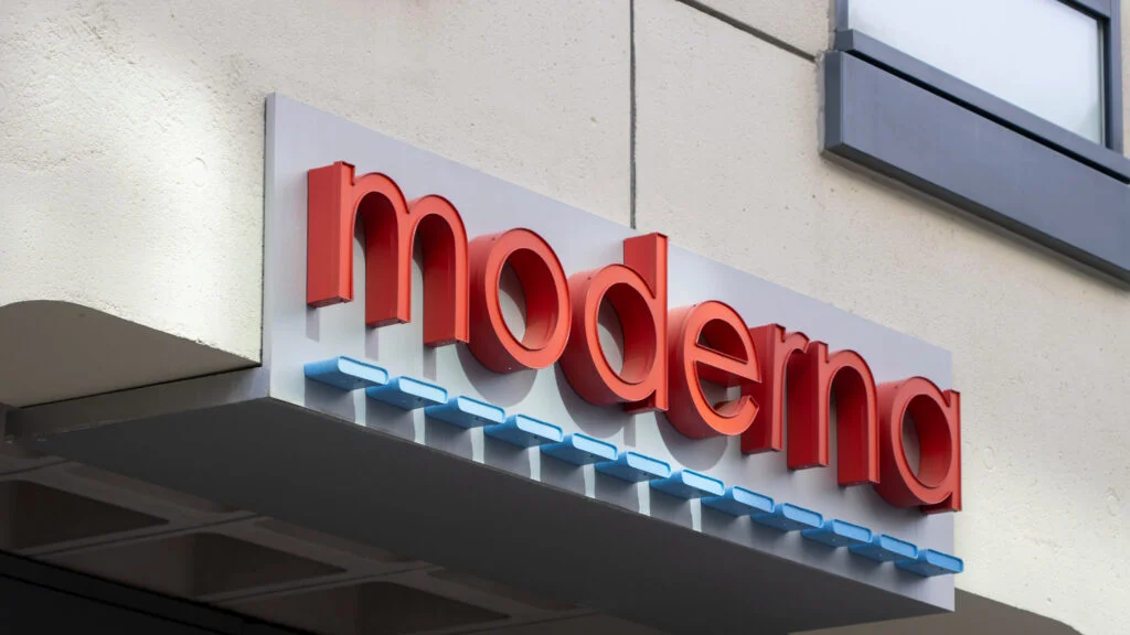 Moderna Initiates First Clinical Trial for Ebola mRNA Vaccine